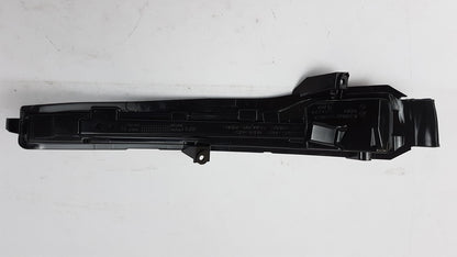 Original MERCEDES-BENZ C-klasse W205 Zusatzblinkleuchte rechts A0999064401