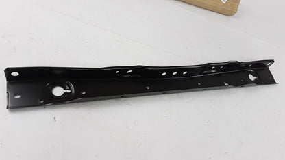 Original OE MITSUBISHI Kühlerlagerung 5256B811