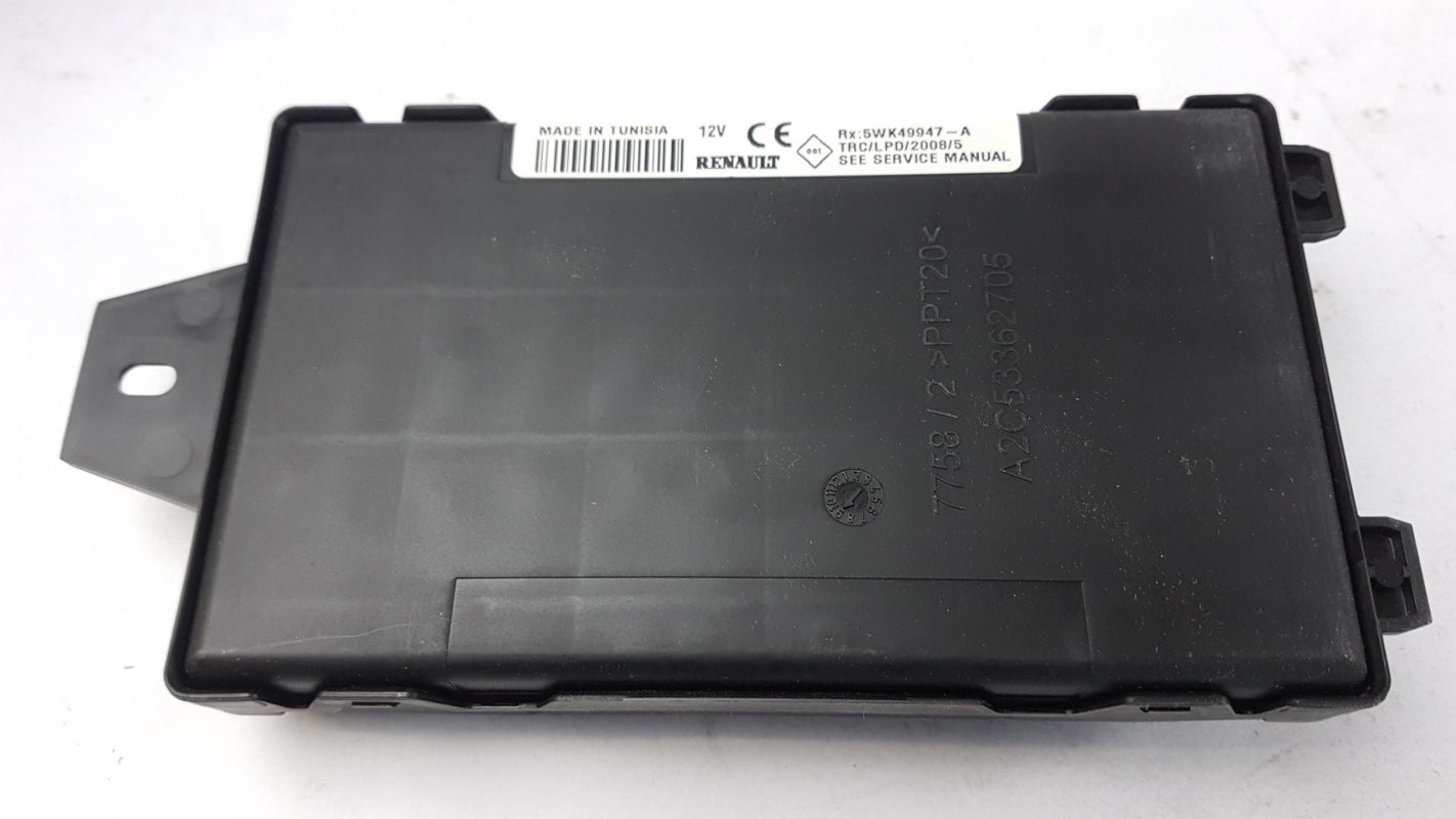 Original OE RENAULT Steuergerät 8201068828