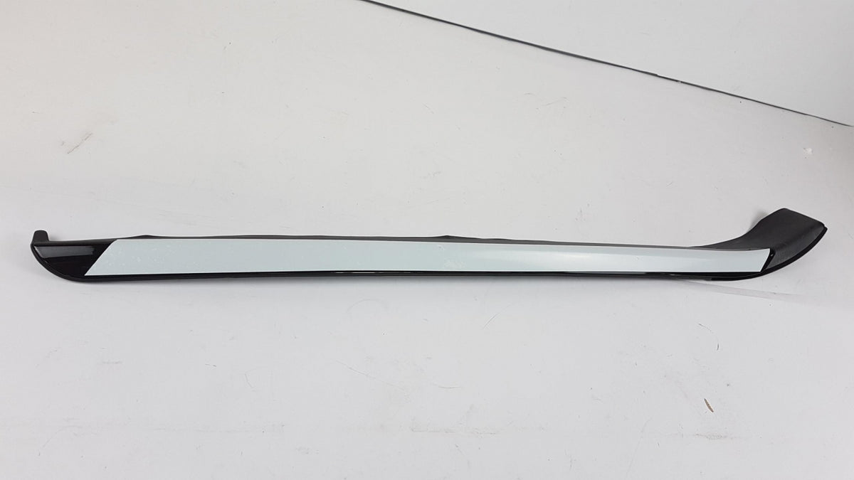 Original OE Peugeot Windschutzscheibe Zierleiste 8120CW