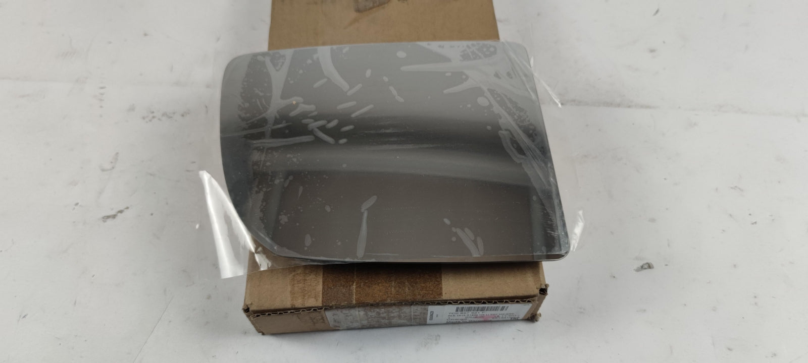 Original OE Volkswagen exterior mirror glass 7C0857521F