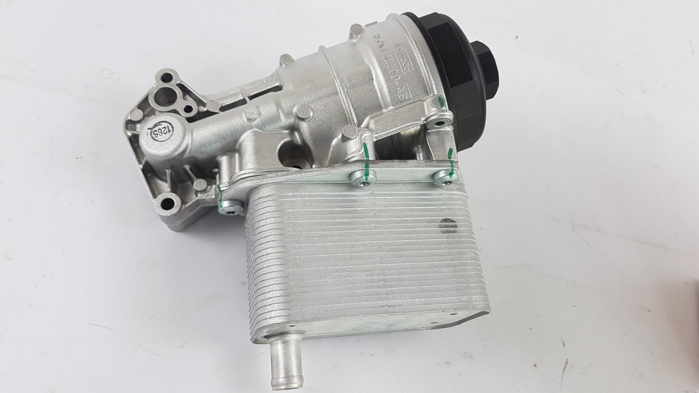 Original LAND ROVER Freelander 2 L359 3.2 MPI Motorölkühler LR041257