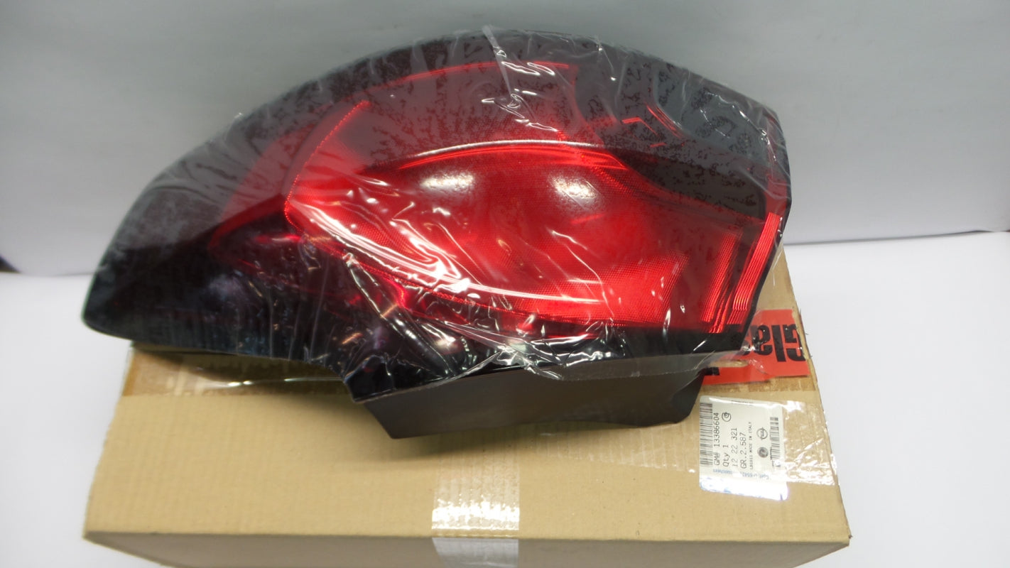 Original OPEL Zafira-C Tourer Heckleuchte Rückleuchte rechts 13386604