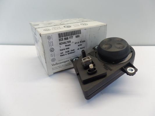 Original OE Volkswagen Schalter 3C09597779B9