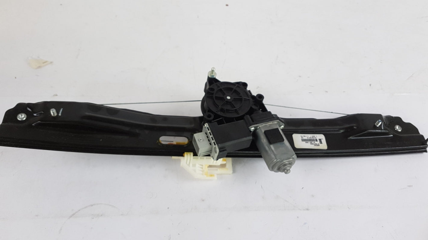 Original FIAT 500L 73 Fensterheber vorne rechts 51957503