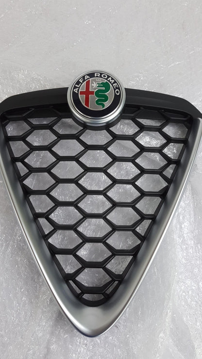 Original OE FIAT Kühlergitter 156114850