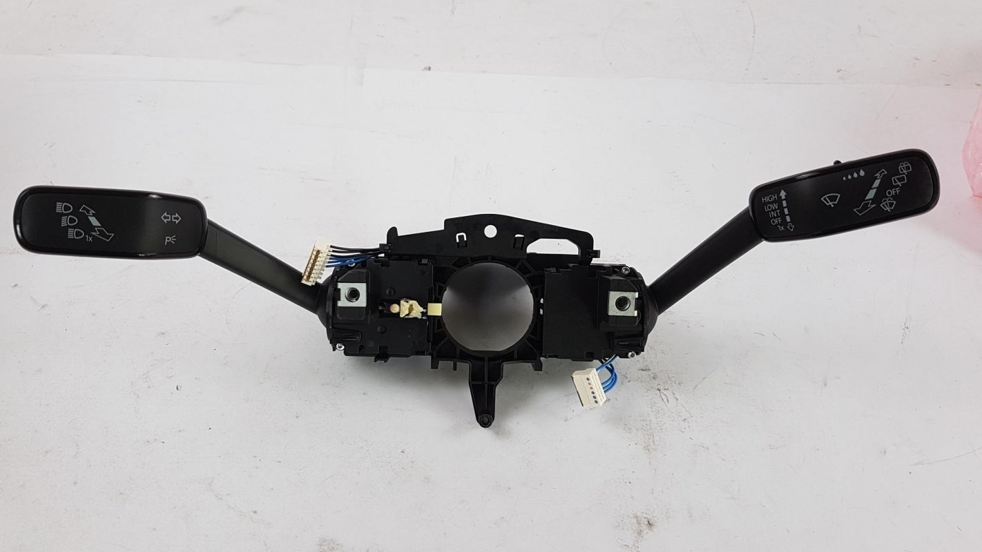 Original OE Volkswagen Lenkstockschalter 5Q0953513PIGI