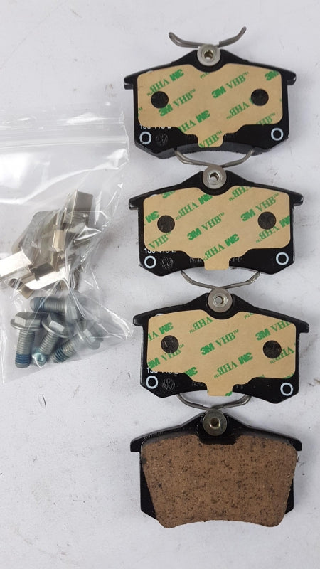 Original OE Volkswagen Bremsbeläge 1J0698451E