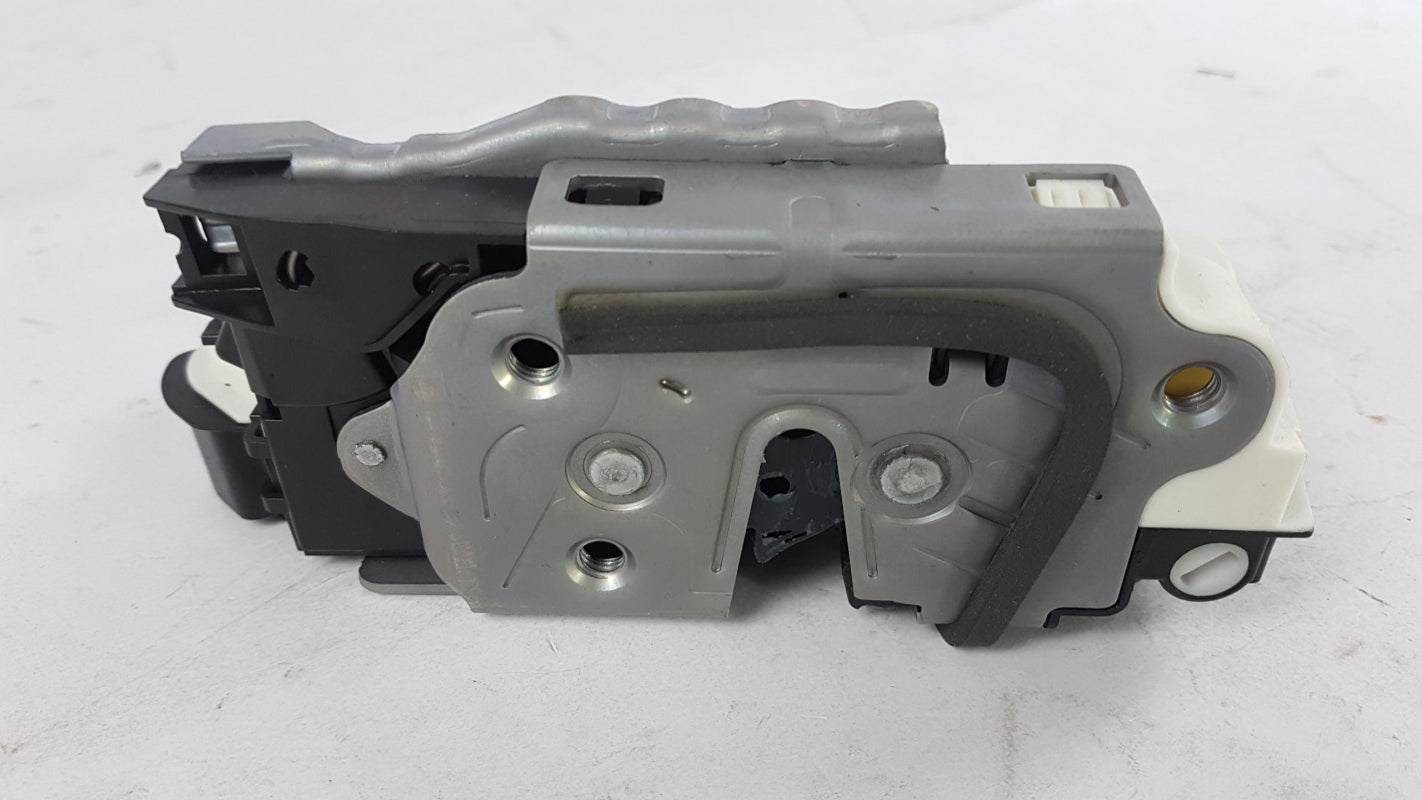 Original OE Volkswagen Türschloss 5N0839015R