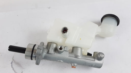 Original OE TOYOTA Hauptbremszylinder 472011A370