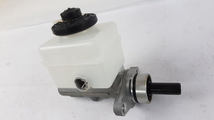 Original OE TOYOTA Hauptbremszylinder 472011A290