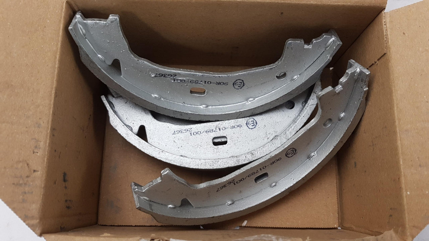 Original OE BMW Feststellbremse Bremsbackensatz 34416761291