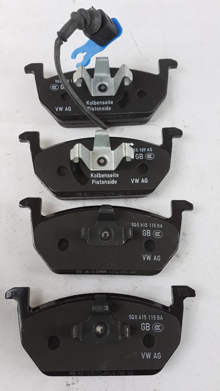 Original AUDI A3 8V VW Golf 7 SEAT Leon Bremsbeläge vorne 5Q0698151T