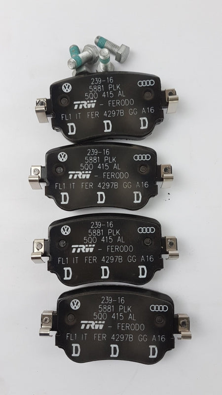 Original AUDI A1 SKODA Octavia III SEAT Leon III Bremsbeläge hinten 5Q0698451F