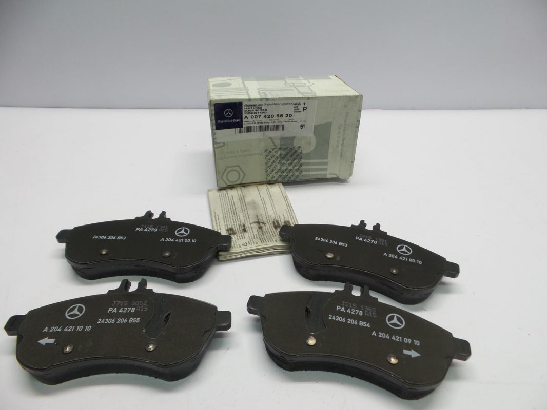 Original MERCEDES-BENZ C-Klasse W204 E-Klasse C207 Bremsbeläge Vorne A0074205520