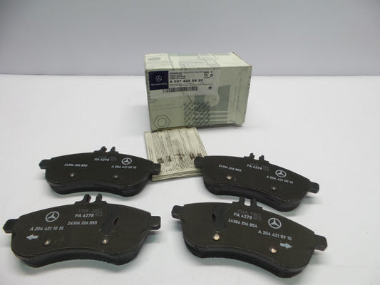 Original MERCEDES-BENZ C-Klasse W204 E-Klasse C207 Bremsbeläge Vorne A0074205520