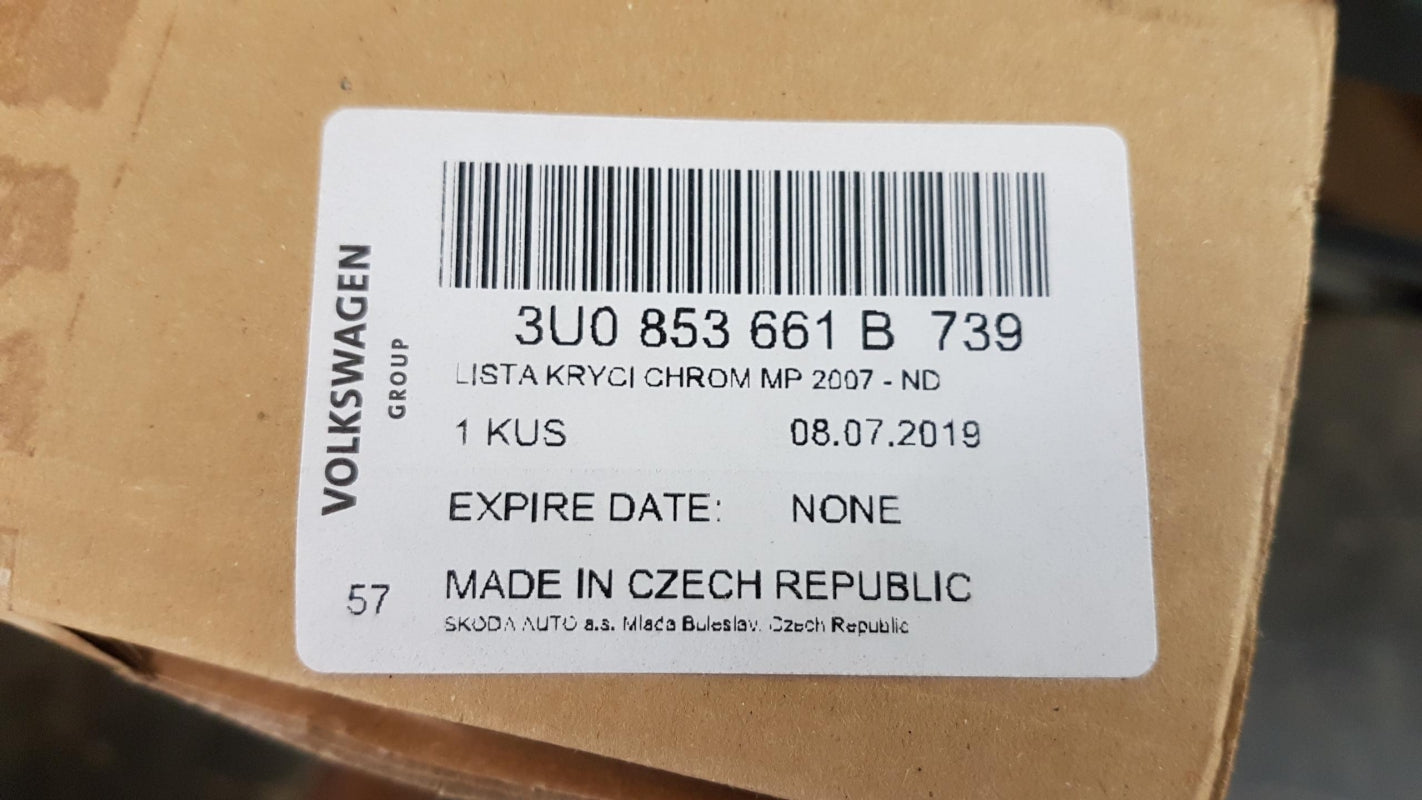 Original OE Volkswagen Kühlergrill Rahmen 3U0853661B739