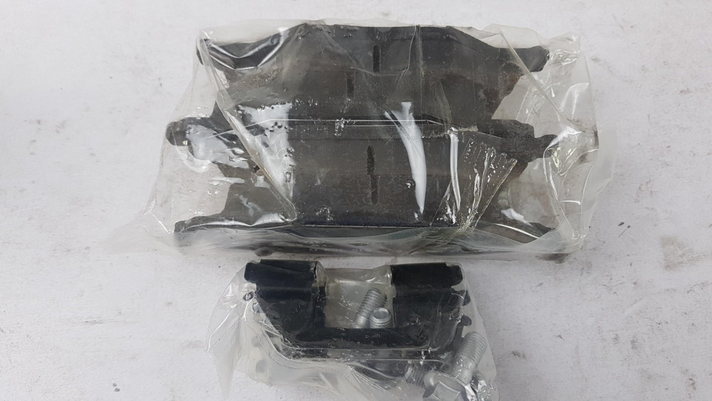 Original OE Volkswagen Bremsbeläge 6RU698151A