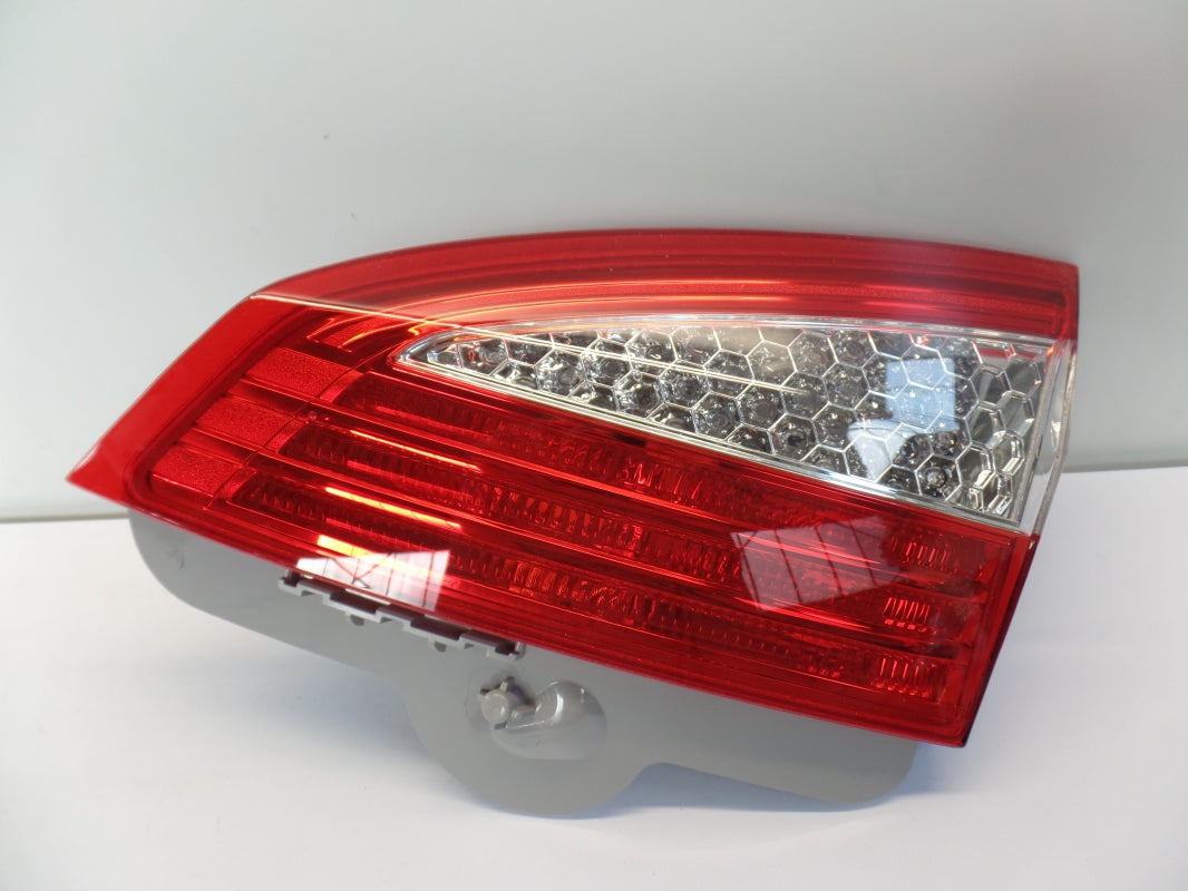 Original OE FORD Heckleuchte 1486767