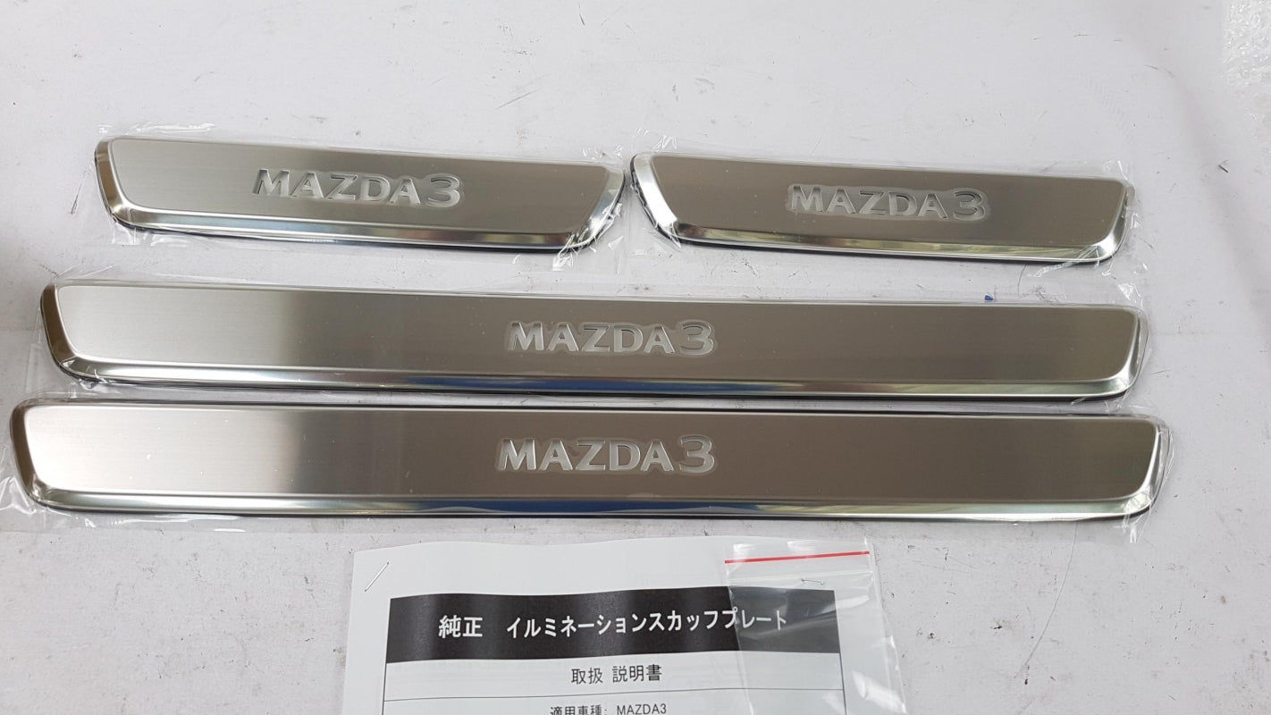 Original MAZDA 3 BP Beleuchtete Einstiegsleisten Satz 4 Stück BDGHV1370