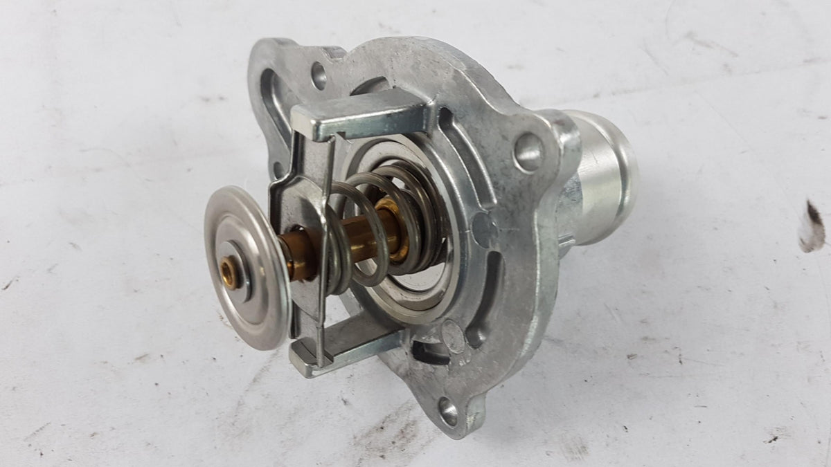 Original OE Volkswagen Thermostatgehäuse 057121111C