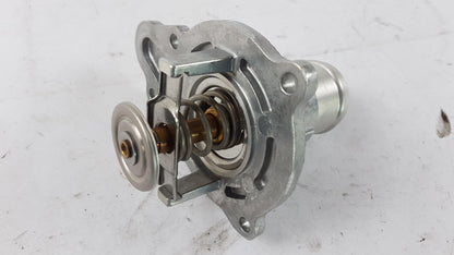 Original OE Volkswagen Thermostatgehäuse 057121111C