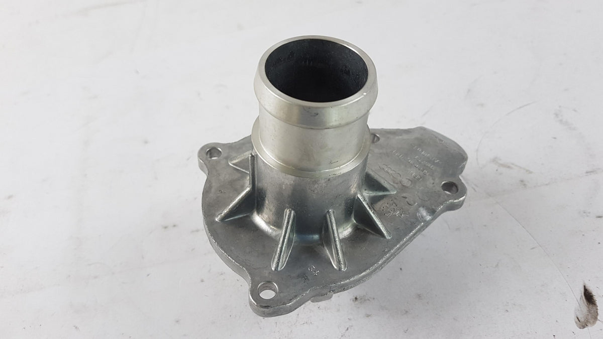 Original OE Volkswagen Thermostatgehäuse 057121111C