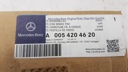 Original MERCEDES-BENZ W202 Scheibenbremse Bremsbeläge vorne A0054204620