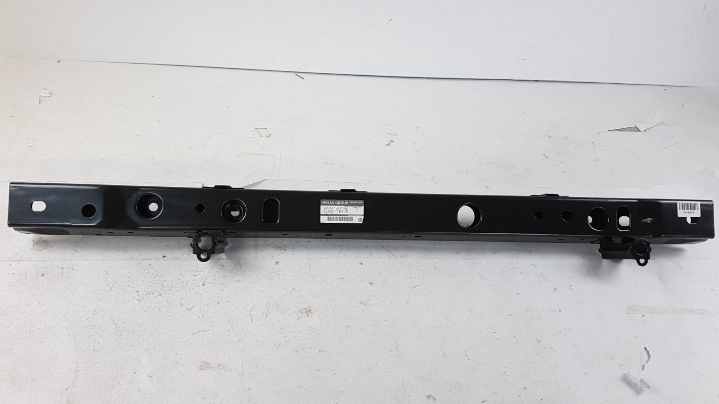 Original OE NISSAN Kühlerlagerung 625301KE0B