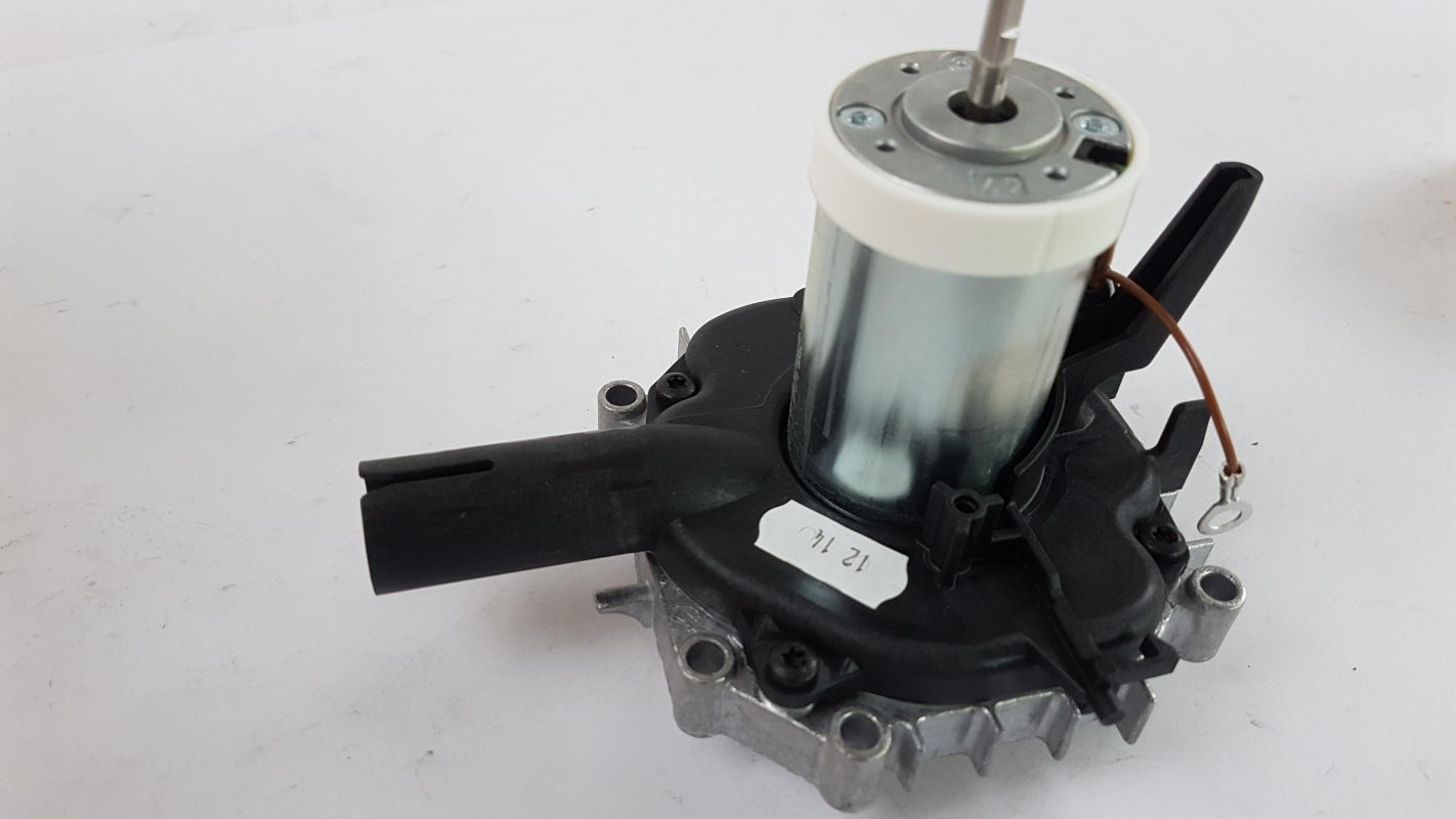 Original OE MERCEDES-BENZ Gebläse A0038301408