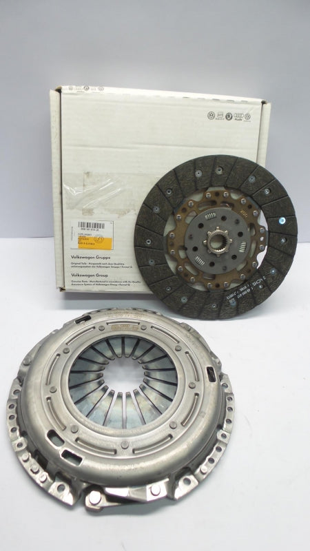 Original AUDI A3 VW Golf Passat SEAT Leon 2.0TDi Kupplungssatz 240mm 03G141015LX