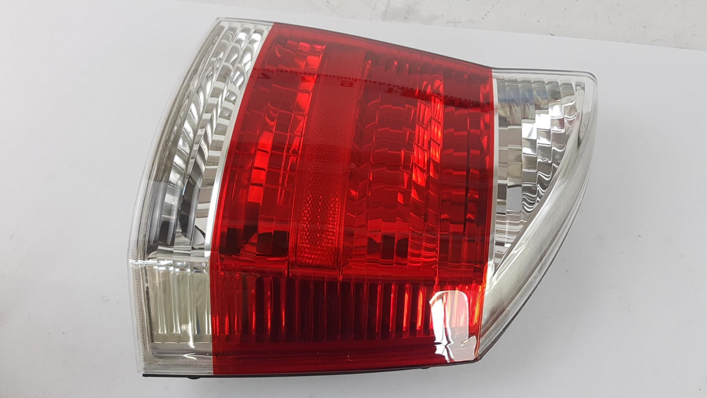 Original OE OPEL Heckleuchte 93192384