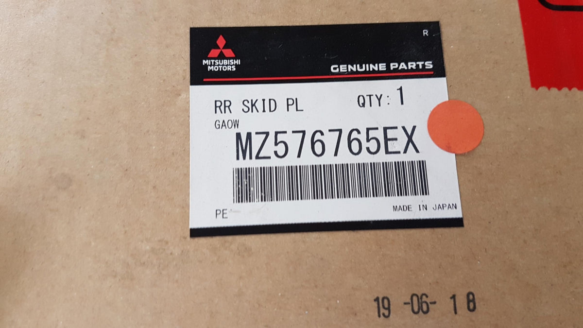 Original OE MITSUBISHI Stoßstange Schutz MZ576765EX