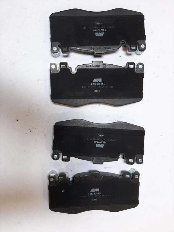 Original BMW X5 M F85 X6 M F86 Bremsbeläge (4 Stück) Vorne 34117852969