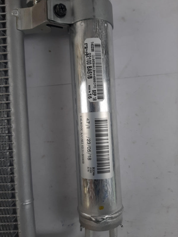Original OE NISSAN Klimakondensator 92100BA61B