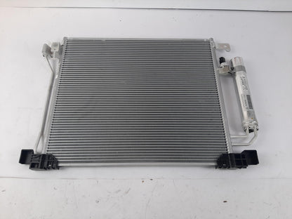 Original OE NISSAN Klimakondensator 92100BA61B