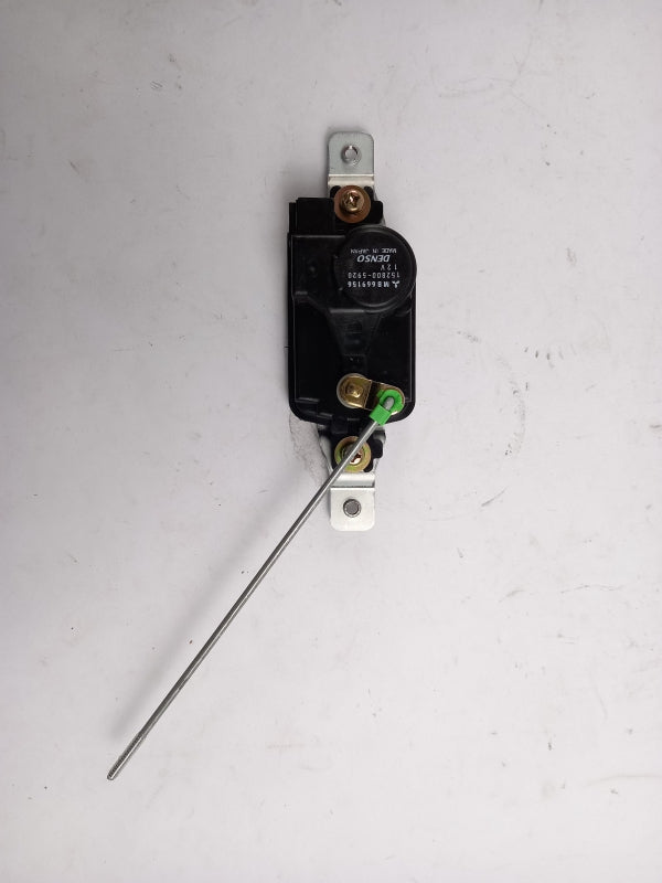 Original OE MITSUBISHI Stellantrieb MB669156