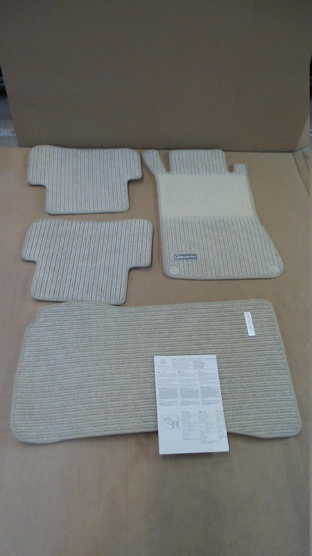Original MERCEDES-BENZ W203 S203 Fußmatten Satz 4-Teilig Rips beige B66360220