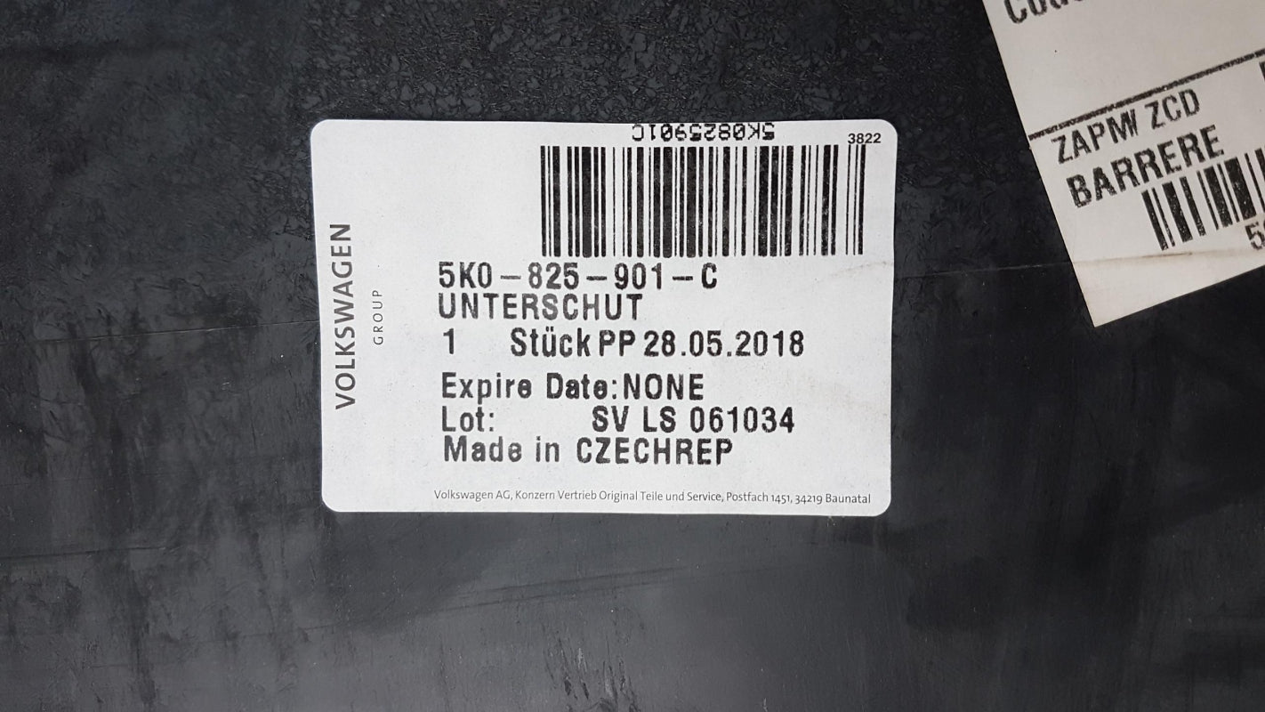 Original AUDI A3 II (8P) SEAT Altea 2011-2015 Unterfahrschutz 5K0825901C