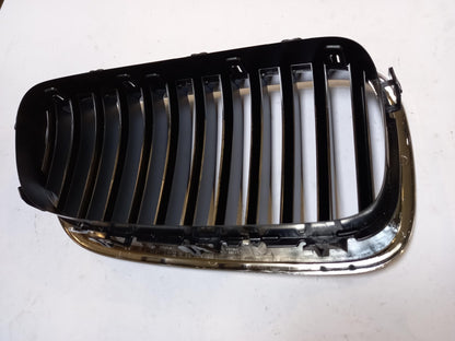 Original BMW 5' F10 M5 Kühlergitter links 51138054491