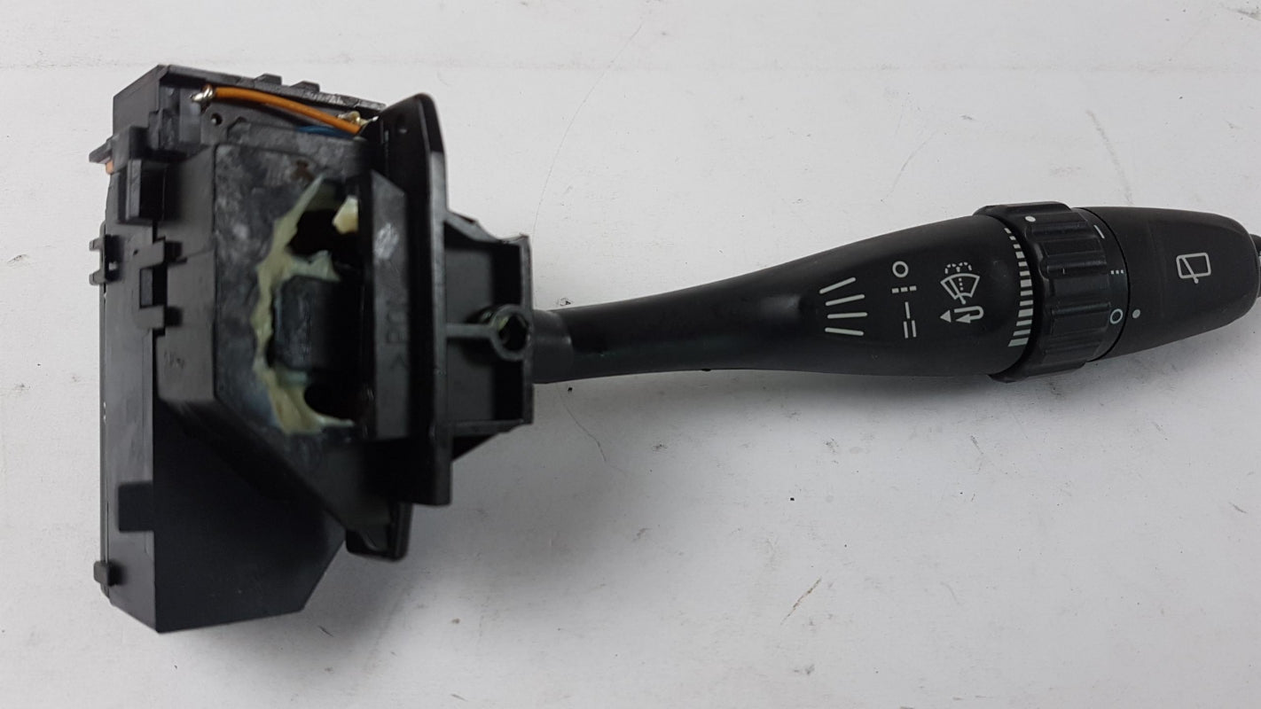 Original MITSUBISHI Carisma 1995-1999 Lenkstockschalter Wischerschalter MR141720