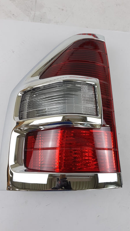 Original OE MITSUBISHI Heckleuchte MR482561