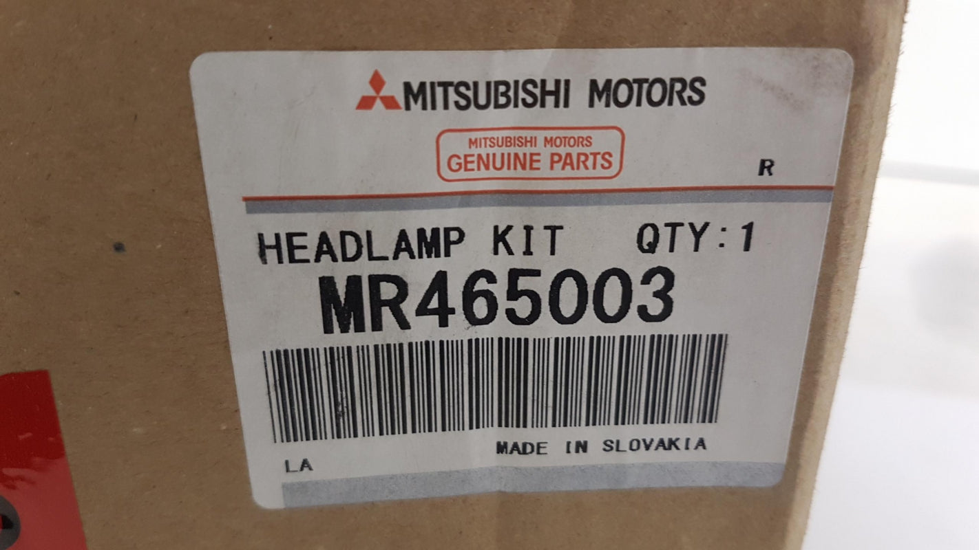 Original OE MITSUBISHI Scheinwerfer MR465003