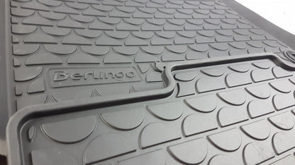 Original OE Peugeot Fußmattensatz 1609351080