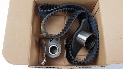 Original OE VOLVO Zahnriemensatz 30777407
