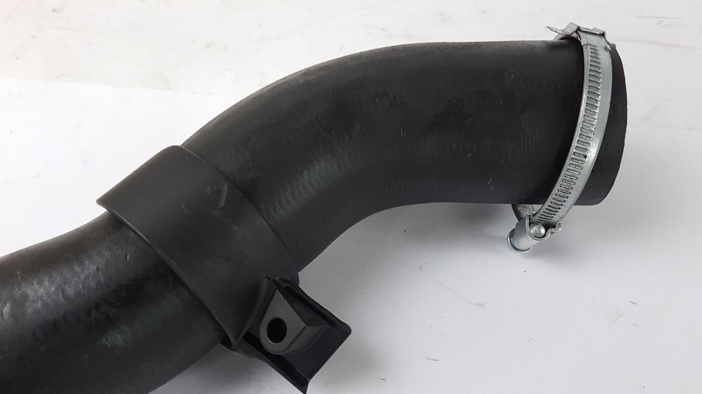 Original VOLVO S40 V50 C30 1.6 Diesel Ladeluftschlauch 31274154