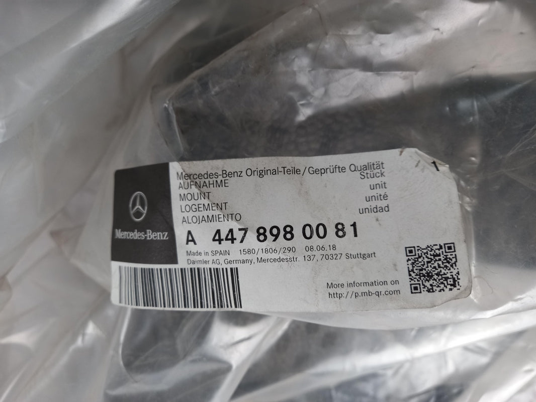 Original OE MERCEDES-BENZ Halter A4478980081