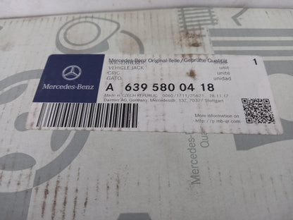 Original OE MERCEDES-BENZ Wagenheber A6395800418