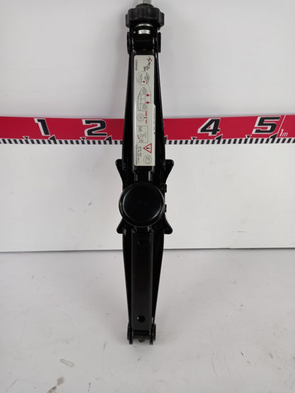 Original OE MERCEDES-BENZ Wagenheber A6395800418
