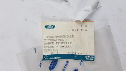 Original FORD Focus (CAK) '98-'05 Kühlergrill Rahmen grundiert 1211972